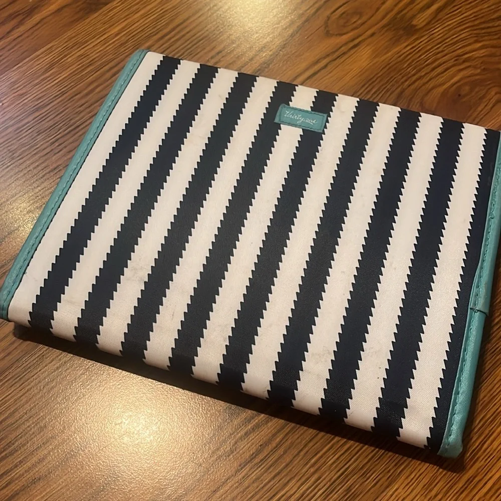 Thirty One Fold it Up Organizer Navy Wave Paper Notebook Holder Stationery